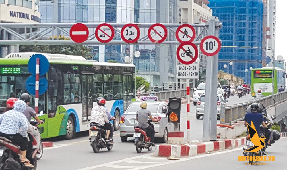 Người dân nên nắm rõ các biển báo giao thông đường bộ để tránh vi phạm