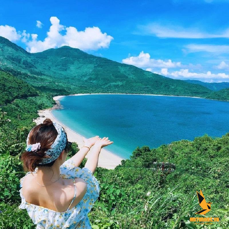 Bán đảo Sơn Trà là một địa điểm du lịch hấp dẫn du khách