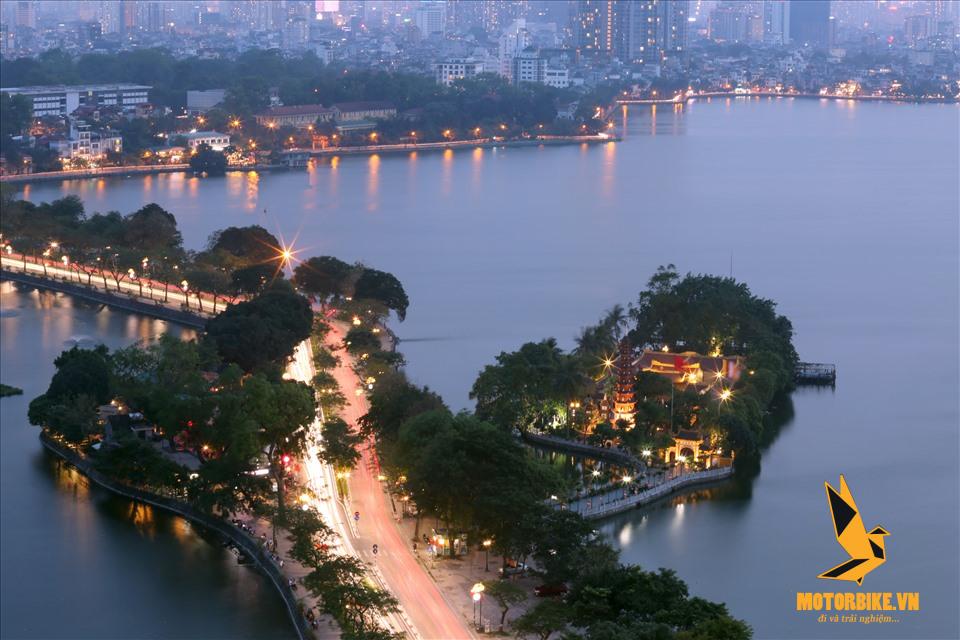 Đường Thanh Niên - Hồ Tây Hà Nội