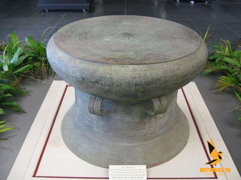 Chiếc trống có chữ khắc duy nhất trong thành Cổ Loa