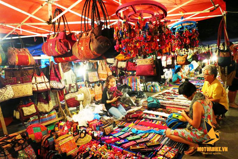 Chợ Đồng Xuân là thiên đường mua sắm hấp dẫn