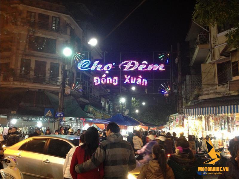 Phượt đêm cuối tuần tại chợ đêm Đồng Xuân Hà Nội