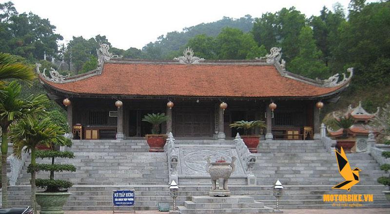 Đền thờ Nguyễn Trãi là điểm du lịch gắn với lịch sử tâm linh
