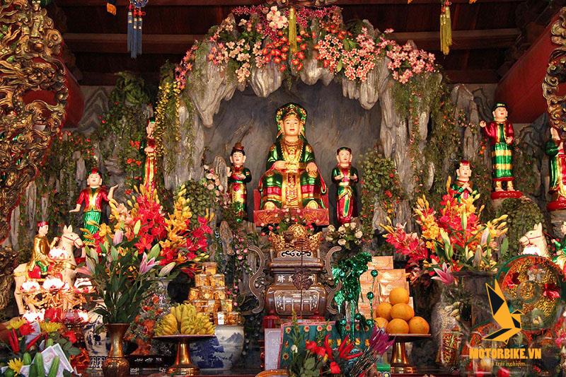 Điện Sơn Trang - nơi thờ Thượng Ngàn Thánh mẫu
